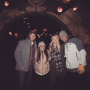 Meet your Posher, Brady